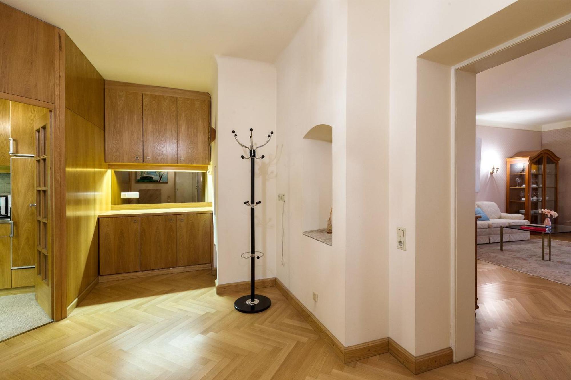 Sonnenfelsgasse Apartment